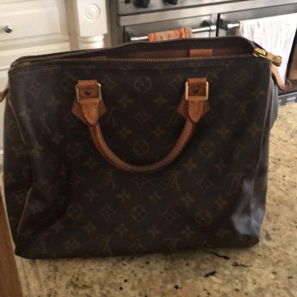 Louis Vuitton Speedy 25